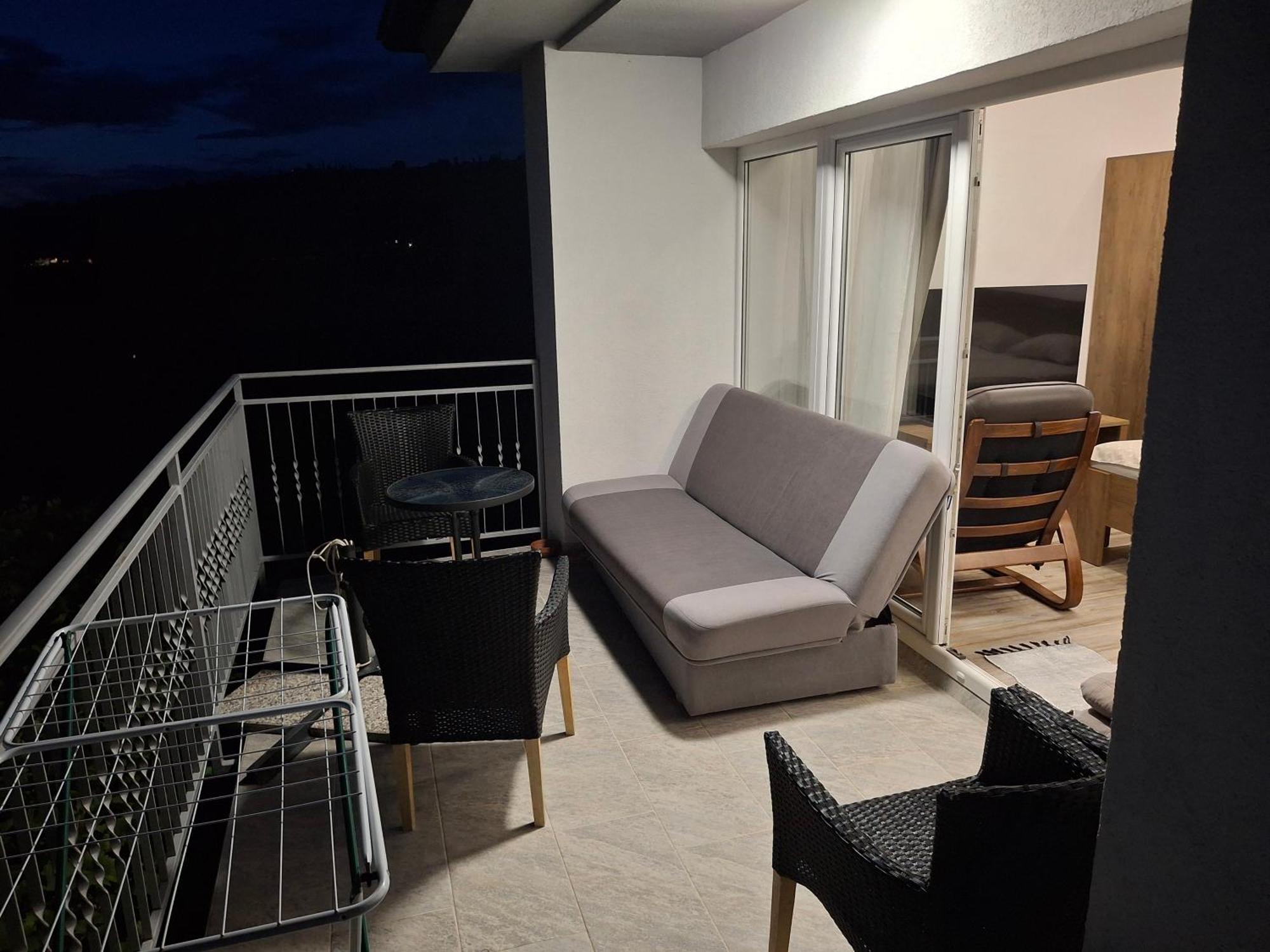 Apartma Med Oljkami - Порторож Екстер'єр фото