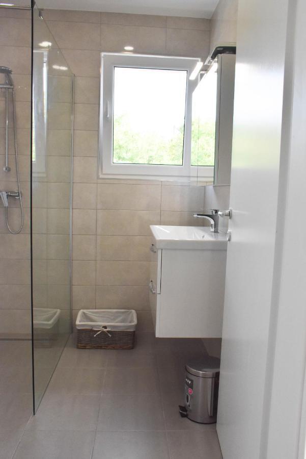 Apartma Med Oljkami - Порторож Екстер'єр фото